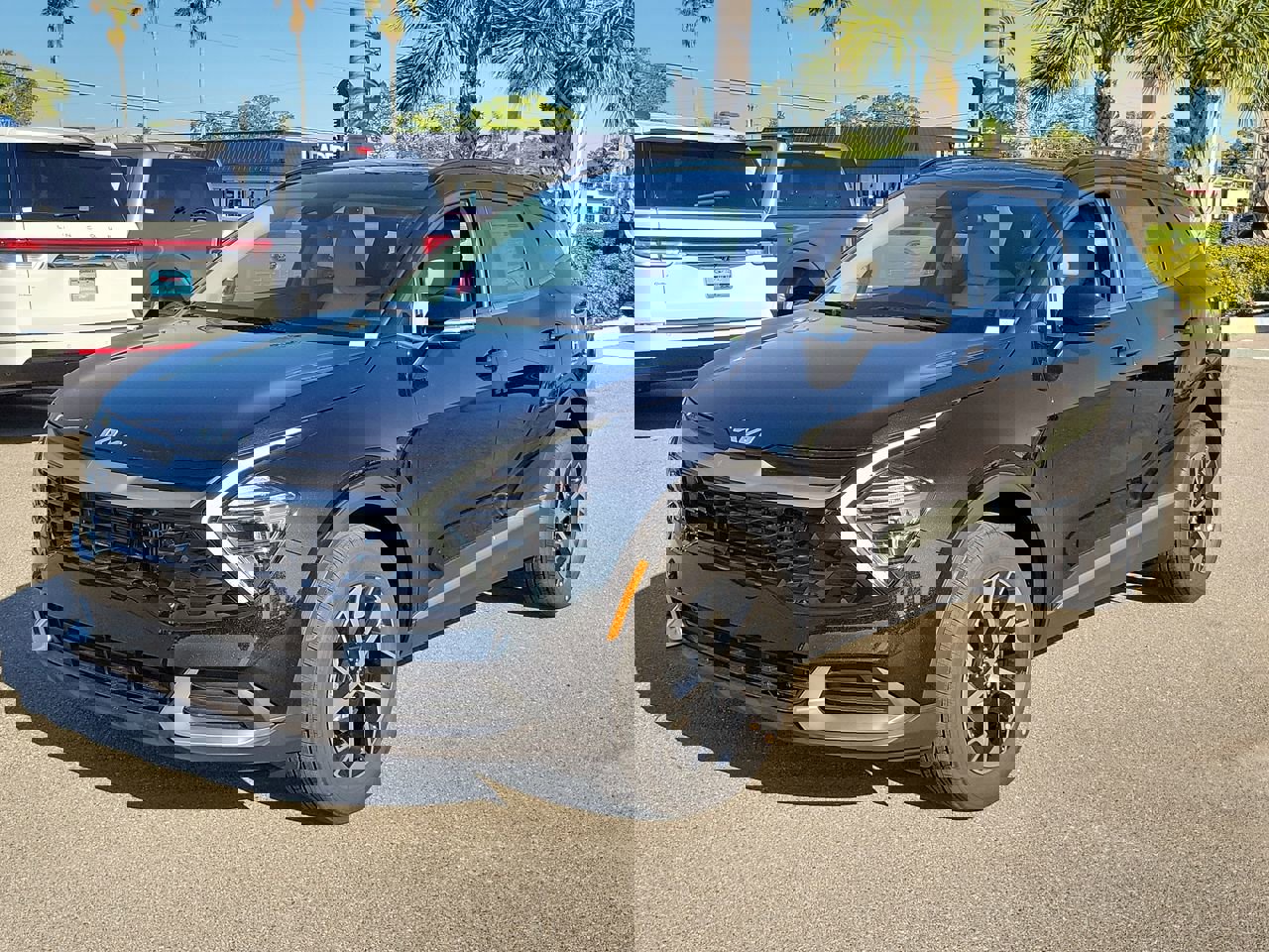 2025 Kia Sportage Hybrid EX photo 2
