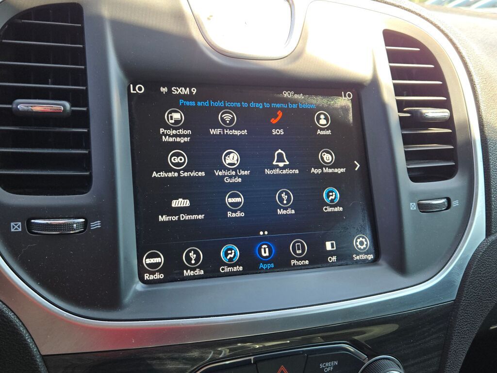 2018 Chrysler 300 Touring photo 23