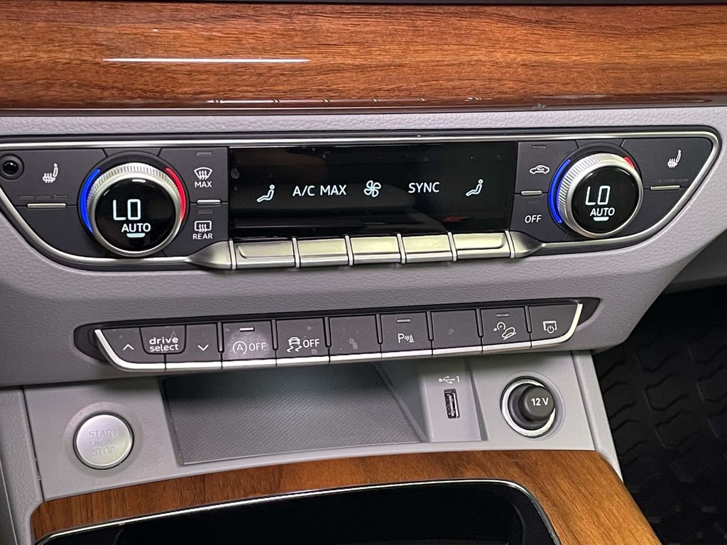 2022 Audi Q5 45 S line Premium photo 27