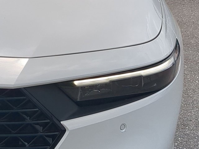 2025 Honda Accord Hybrid Touring photo 7