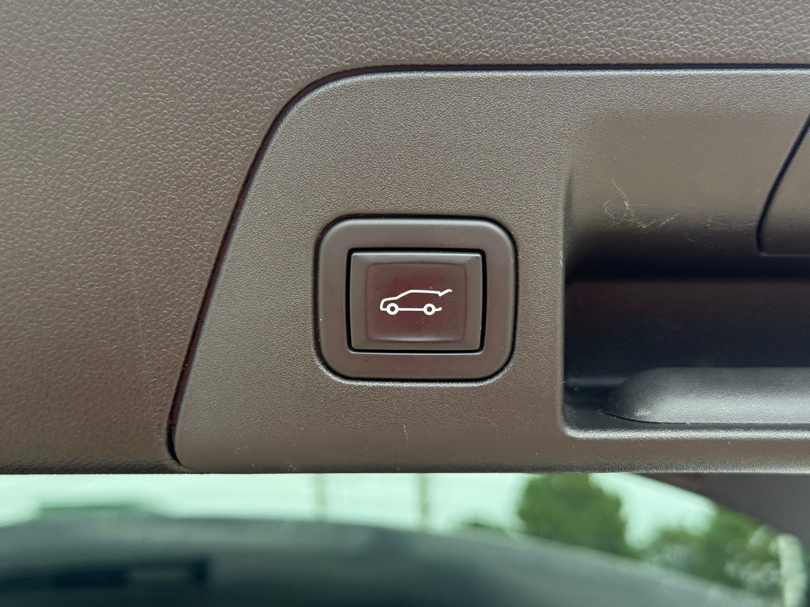 2021 Buick Envision Essence photo 13
