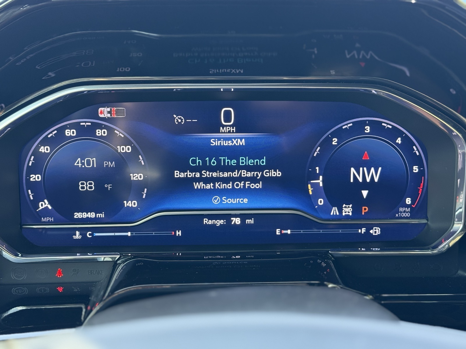 2024 Chevrolet Silverado 1500 High Country photo 4