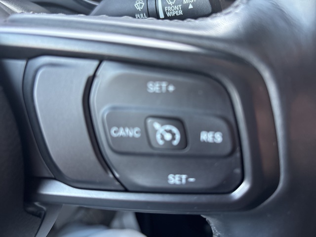 2021 Jeep Gladiator Willys photo 19