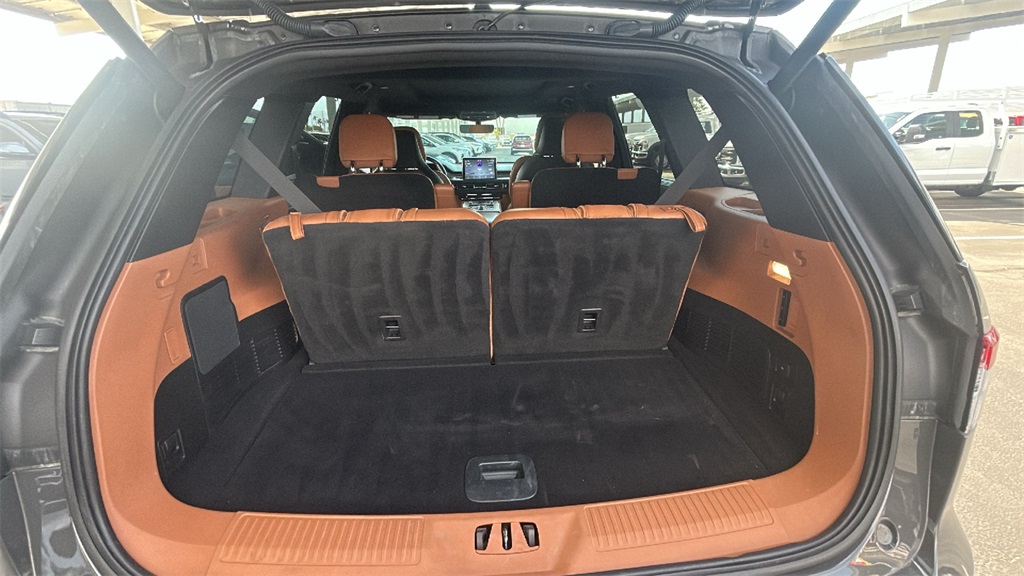2023 Lincoln Aviator Black Label photo 18