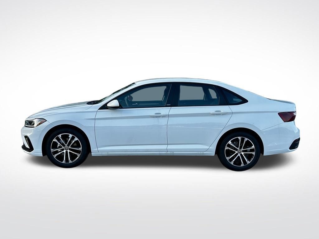 2026 Volkswagen Jetta 1.5T Sport photo 3