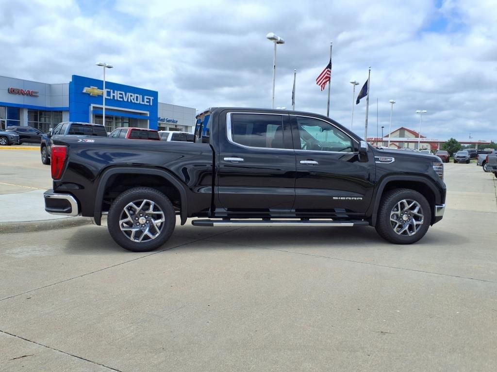 2025 Gmc Sierra 1500 SLT photo 4