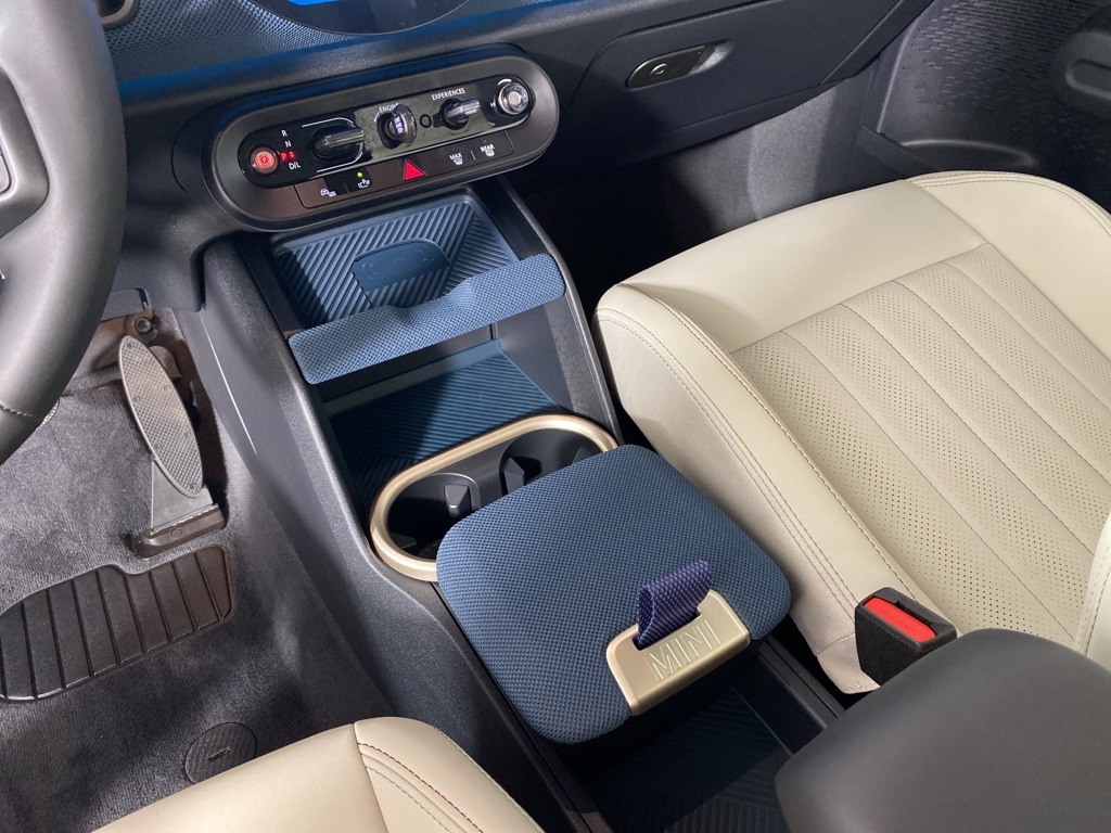 2025 Mini Cooper S ALL4 photo 17