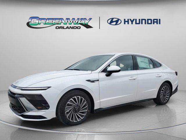 2025 Hyundai Sonata Hybrid SEL photo 2