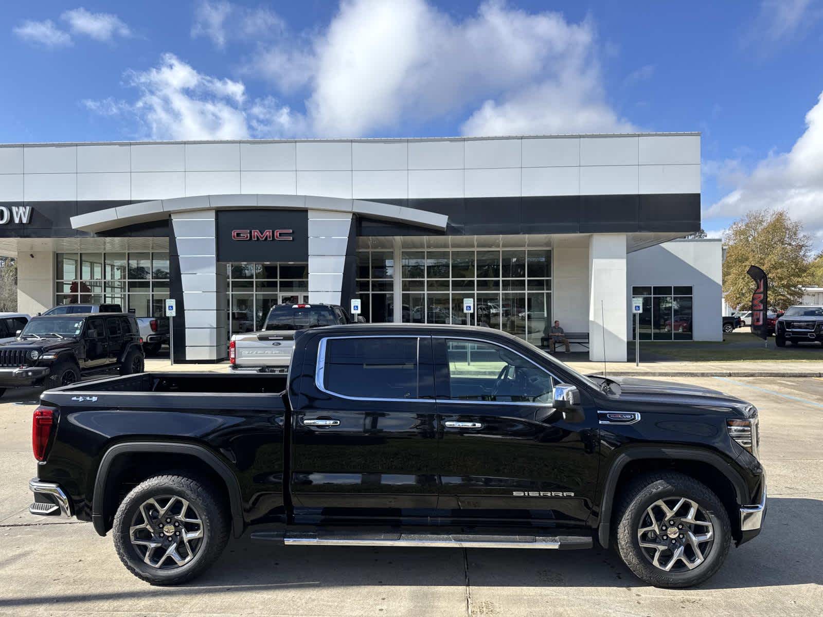 2026 GMC Sierra 1500 SLT's photo