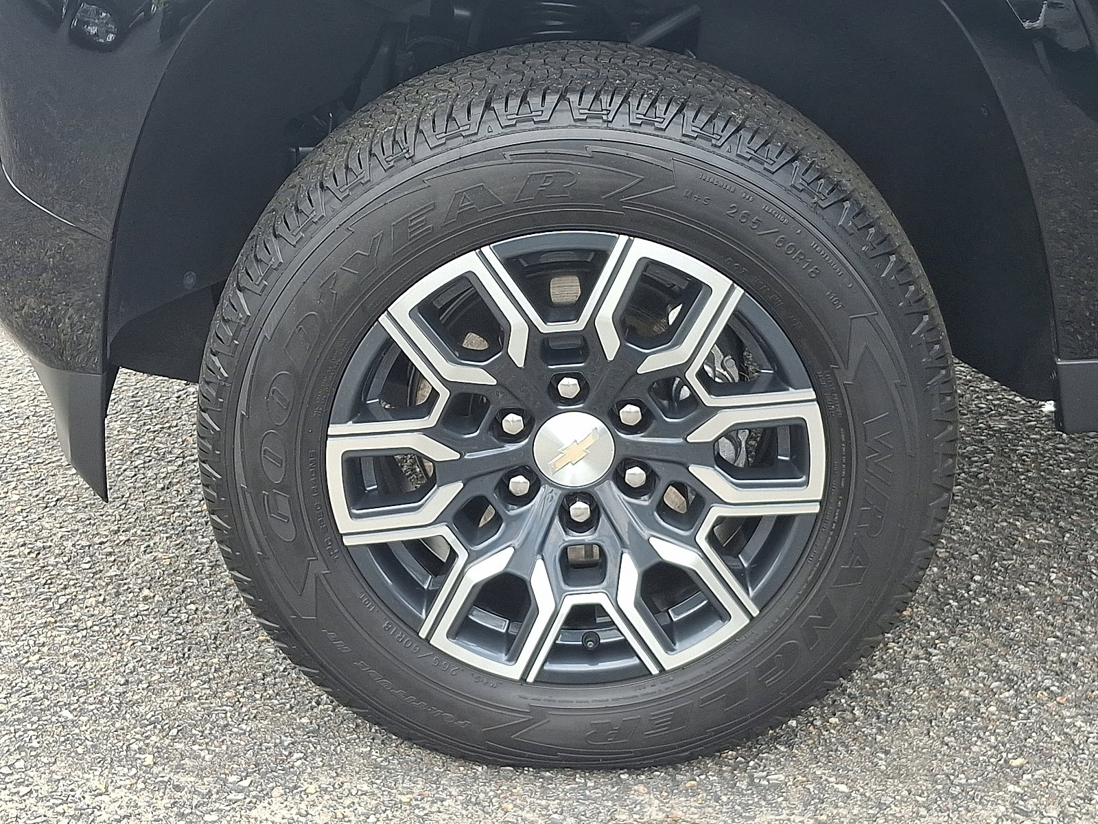2024 Chevrolet Colorado LT photo 26