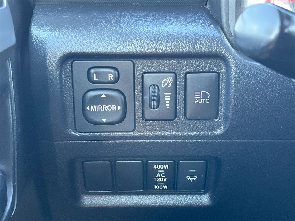 2022 Toyota 4Runner SR5 Premium photo 18