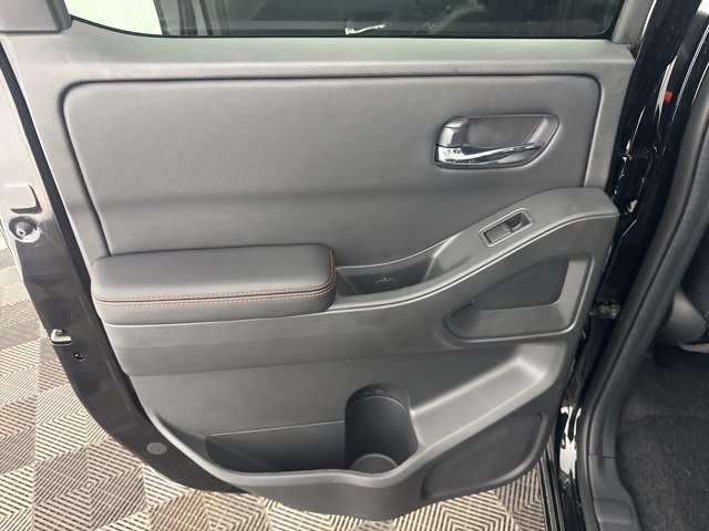 2025 Nissan Frontier PRO-4X photo 23