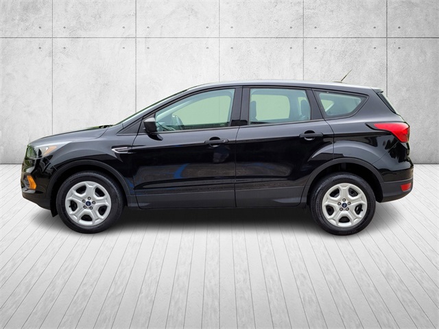 2019 Ford Escape S photo 4