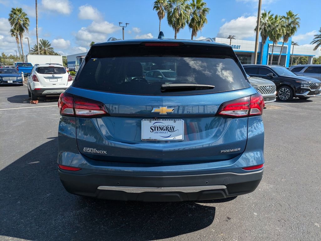 2024 Chevrolet Equinox Premier photo 3