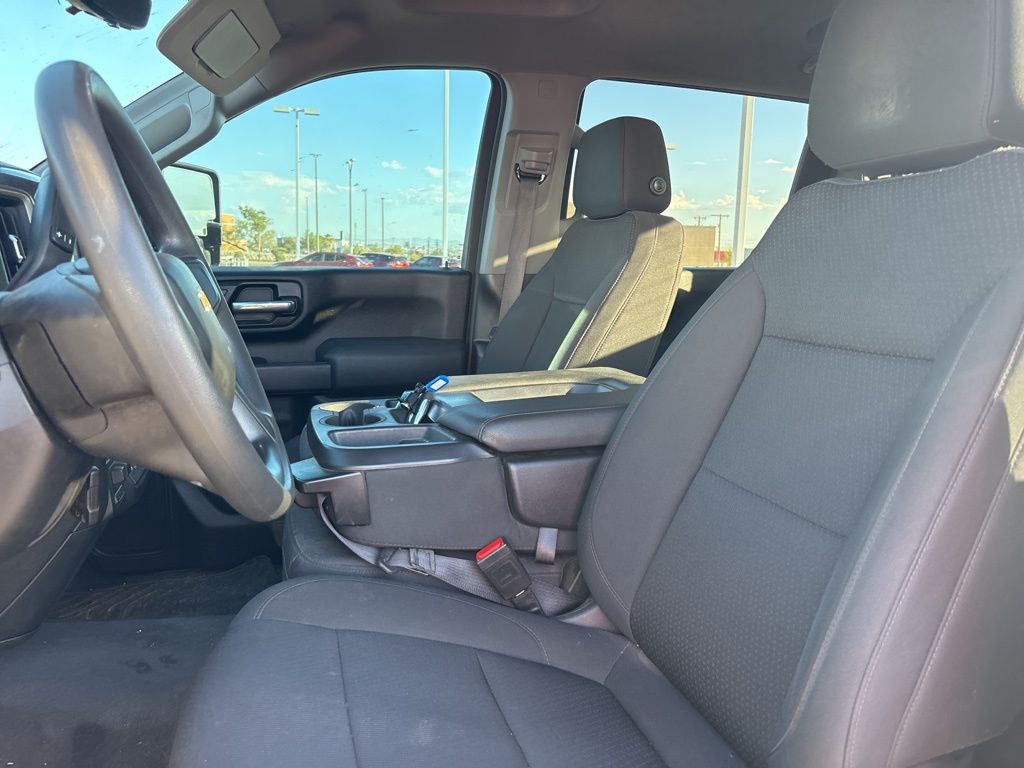 2023 Chevrolet Silverado 2500HD Custom photo 14