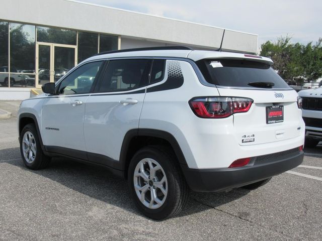 2025 Jeep Compass Latitude photo 4