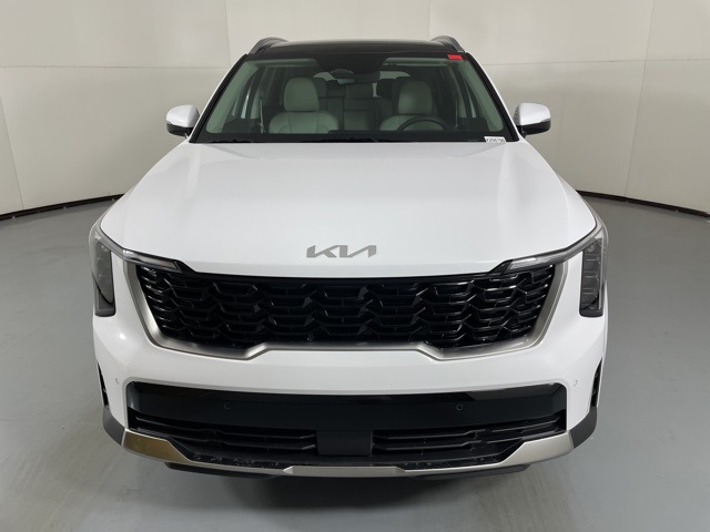 2025 Kia Sorento S photo 3