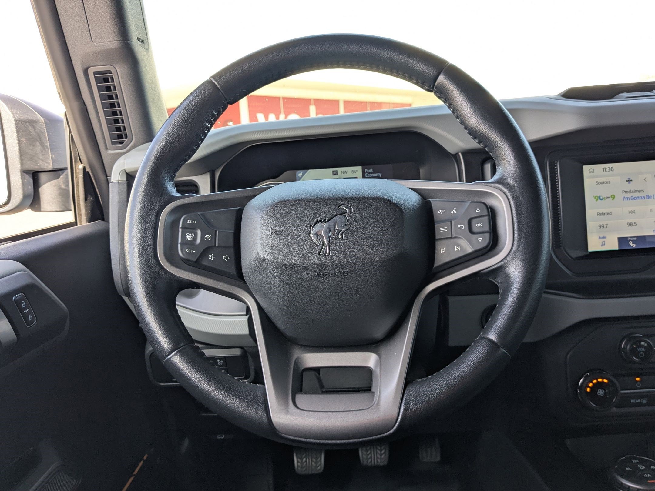 2022 Ford Bronco Badlands photo 15
