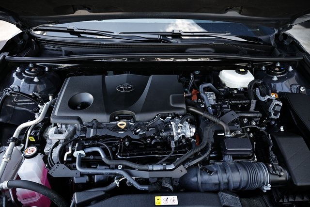 2025 Toyota Camry SE photo 30