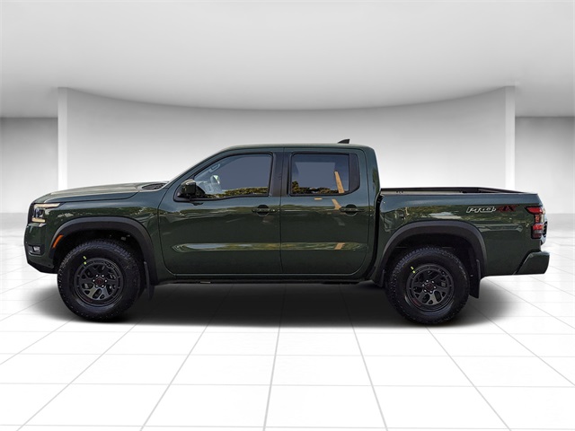 2025 Nissan Frontier PRO-4X photo 2