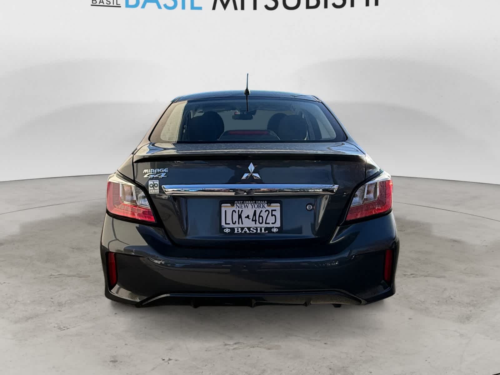 2024 Mitsubishi Mirage G4 ES photo 4