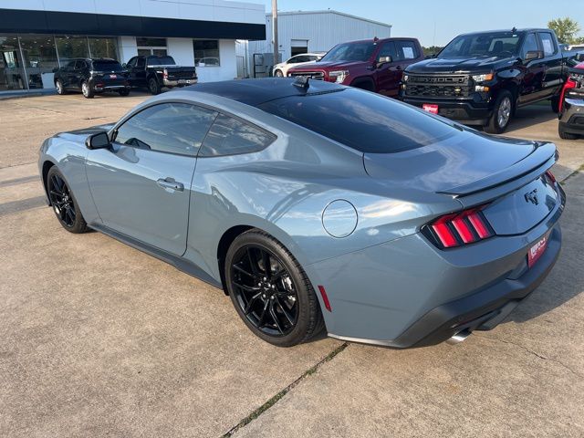 2024 Ford Mustang EcoBoost Premium photo 4