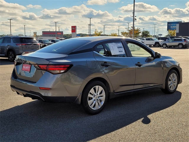 2025 Nissan Sentra S photo 3