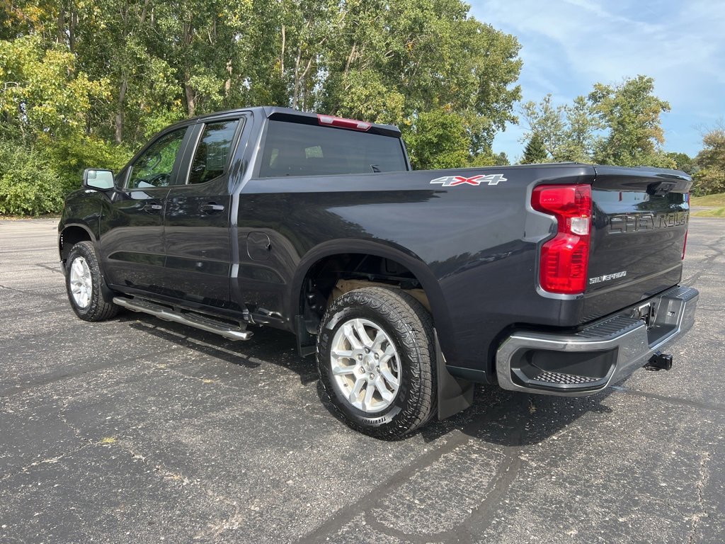 2023 Chevrolet Silverado 1500 LT photo 8