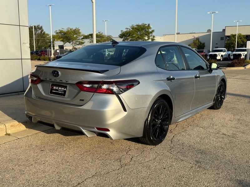 2022 Toyota Camry Hybrid photo 3