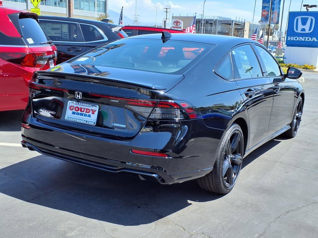 2025 Honda Accord Hybrid Sport-L photo 7