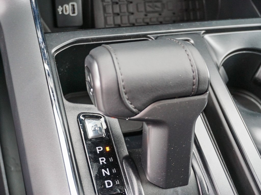2025 Ford F-150 XLT photo 22