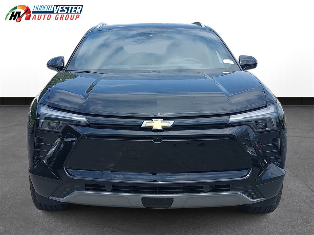 2024 Chevrolet Blazer EV photo 2