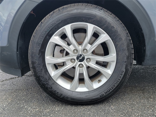 2022 Kia Telluride LX photo 12