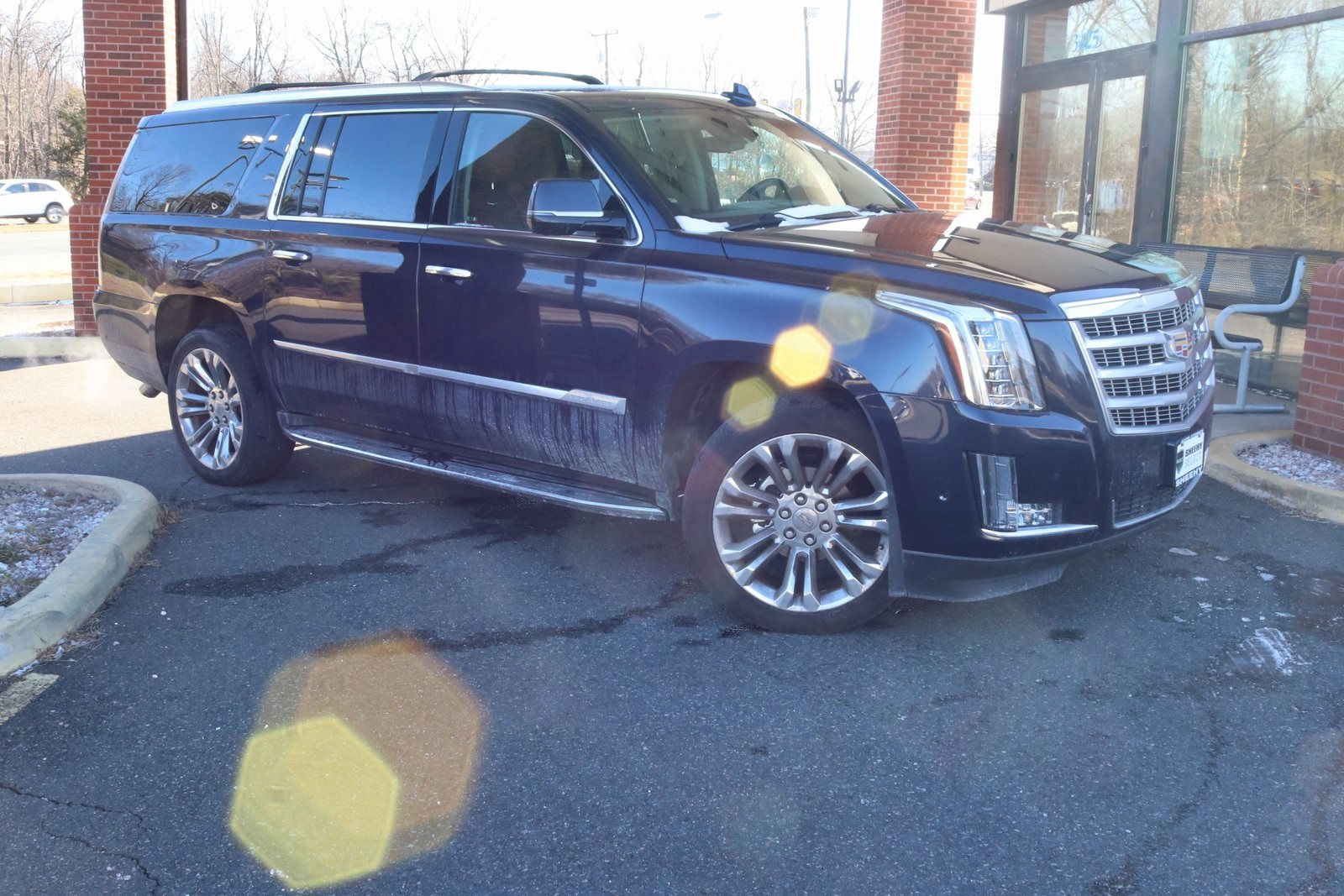 2020 Cadillac Escalade ESV Luxury's photo