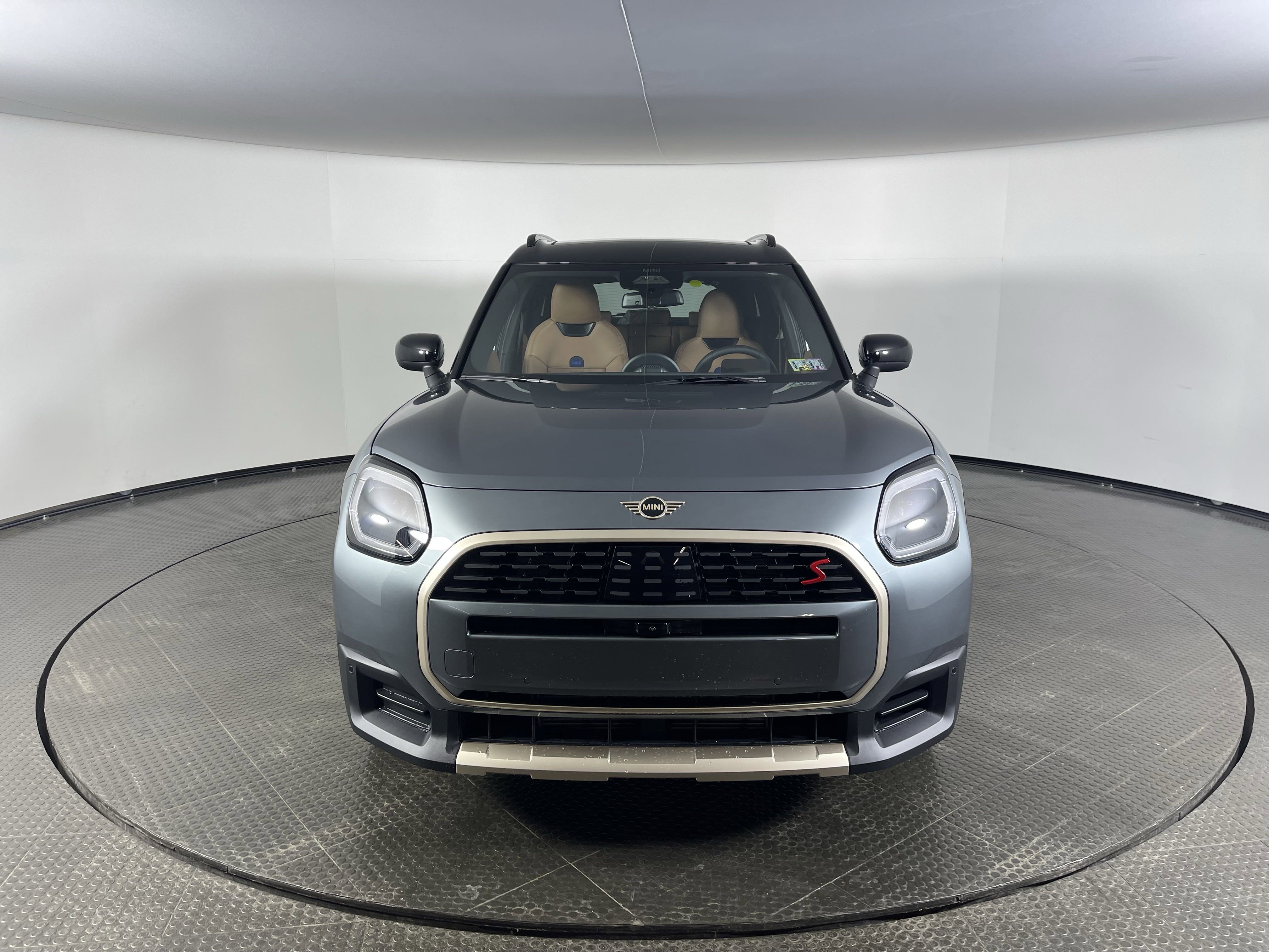 2025 Mini Cooper S ALL4 Iconic photo 5