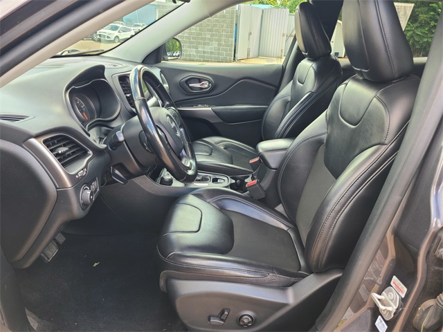 2020 Jeep Cherokee Latitude photo 13