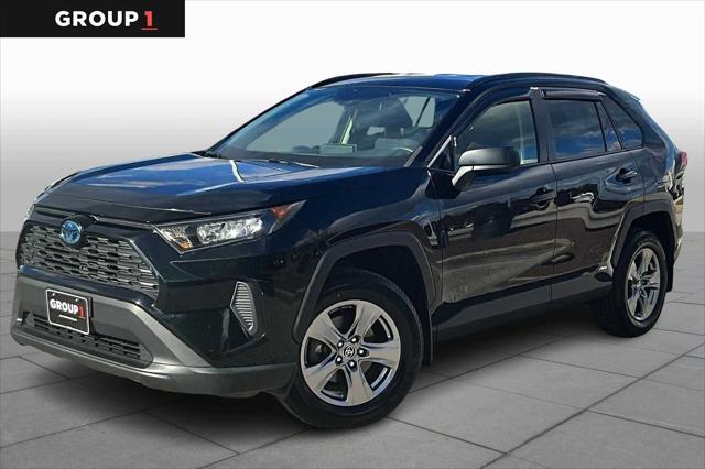 2022 Toyota RAV4 LE's photo