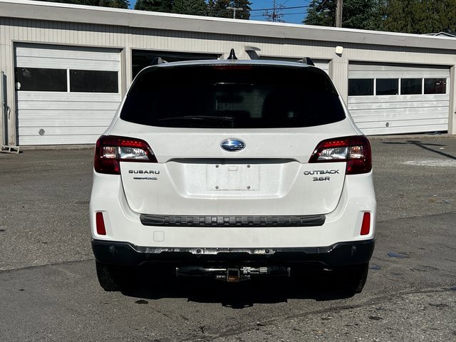 2017 Subaru Outback Touring photo 5