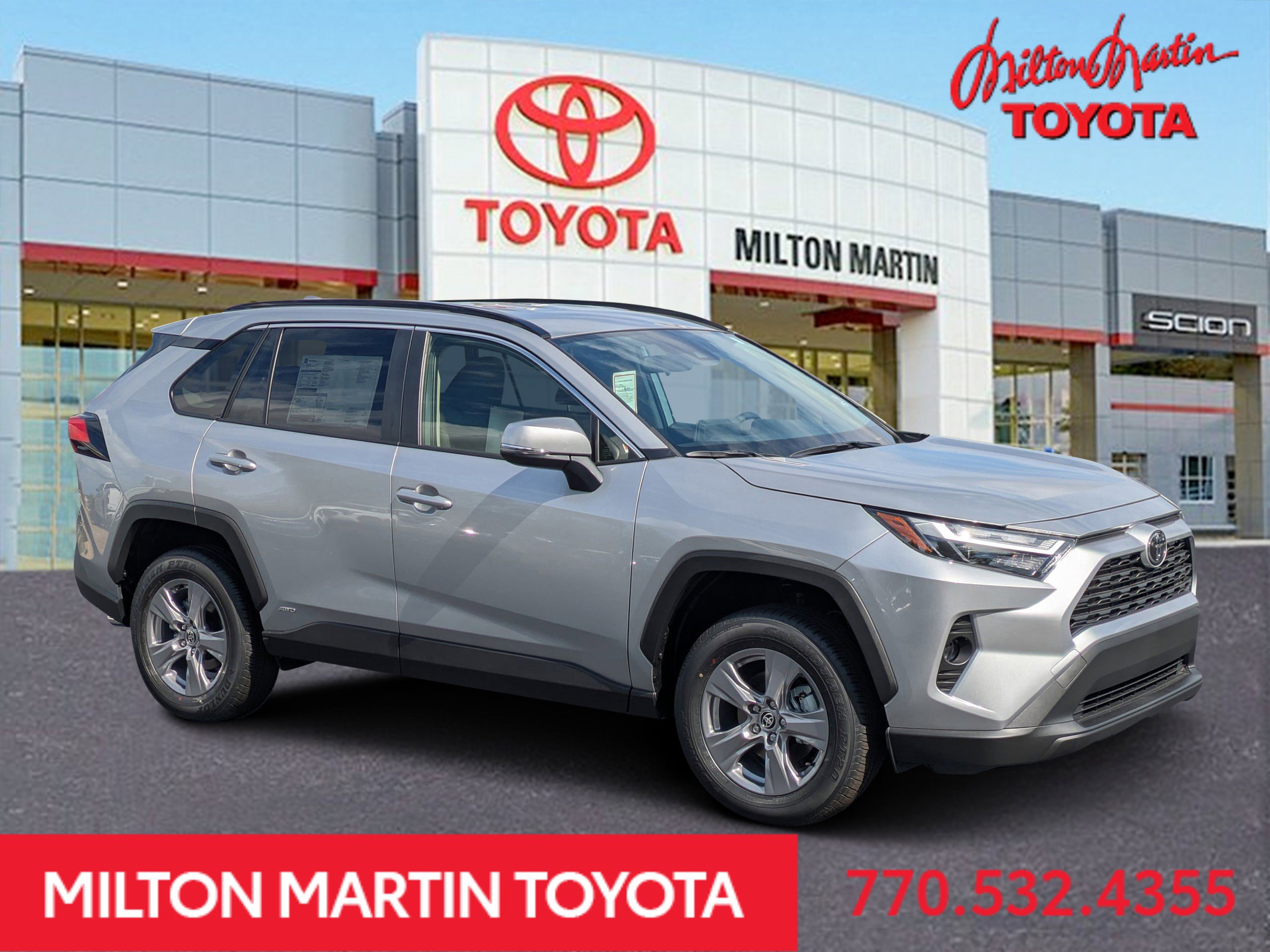 2025 Toyota RAV4 XLE's photo