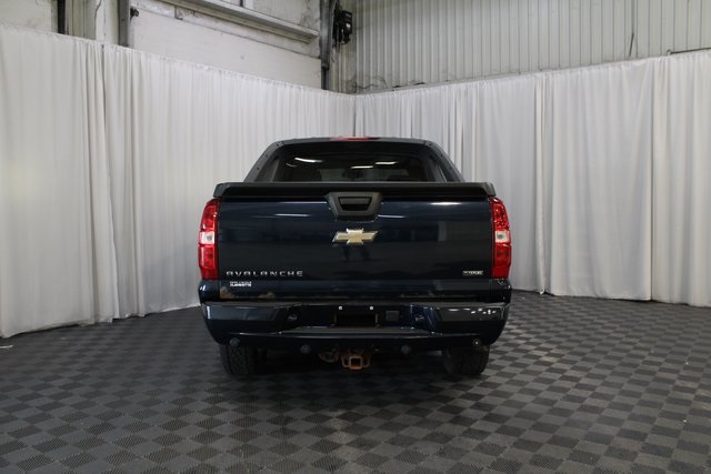 2008 Chevrolet Avalanche LT photo 25