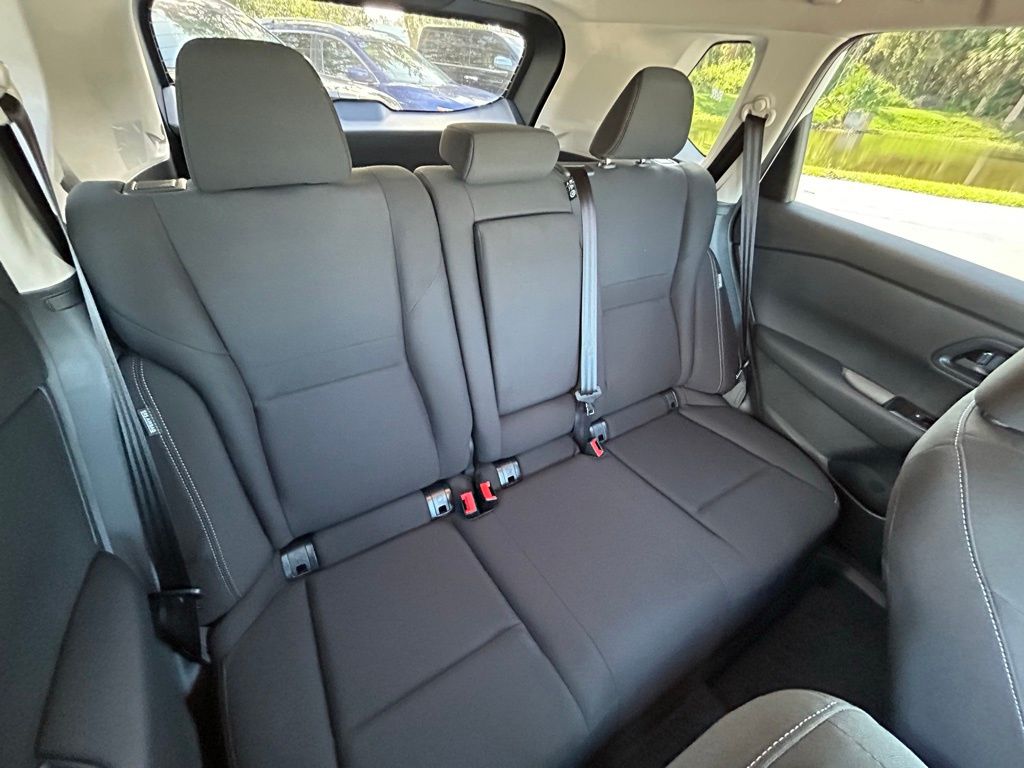 2025 Nissan Rogue S photo 24