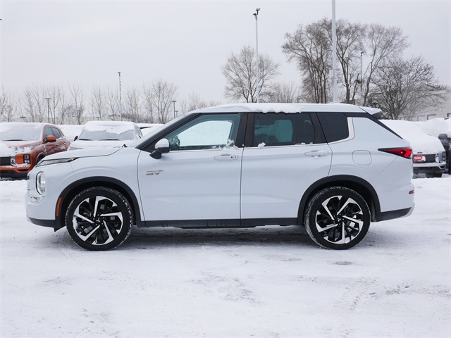 2023 Mitsubishi Outlander PHEV SE photo 4