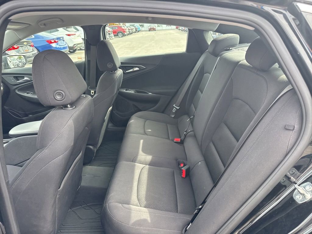 2022 Chevrolet Malibu LS photo 16