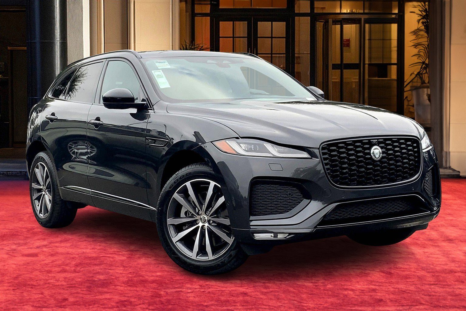 2026 Jaguar F-PACE P250 R-Dynamic S photo 2
