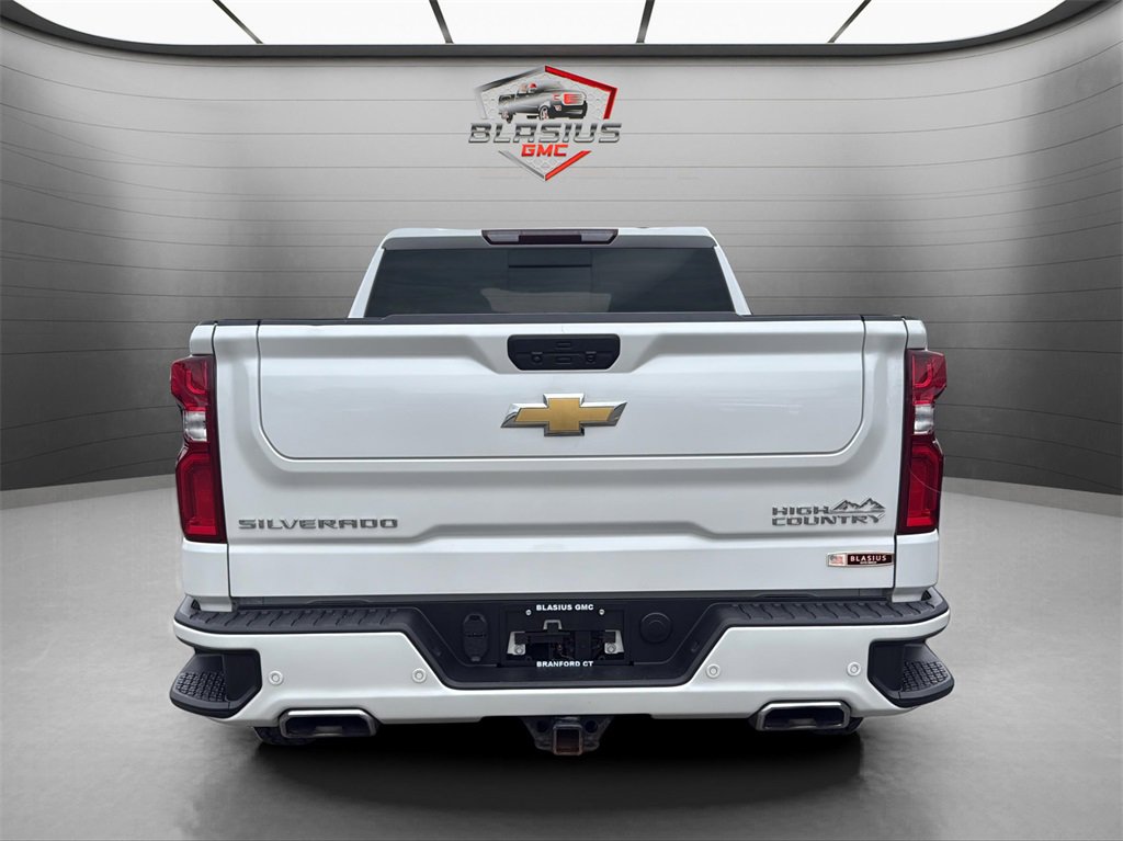 2022 Chevrolet Silverado 1500 High Country photo 4