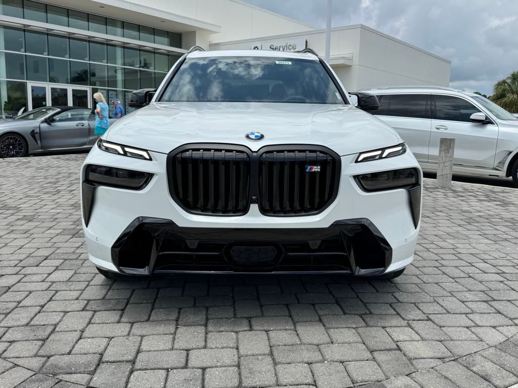 2026 Bmw X7 M60i photo 6