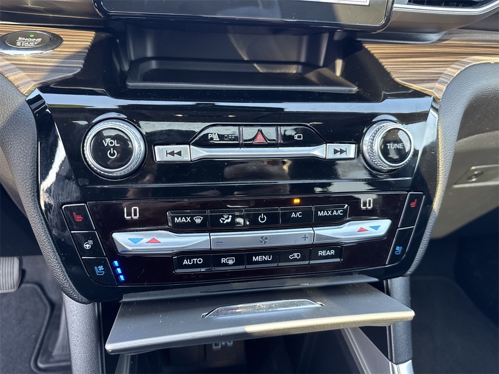 2021 Ford Explorer Limited photo 19
