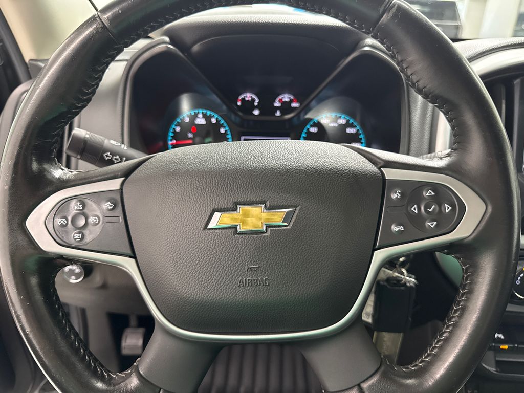 2022 Chevrolet Colorado LT photo 14