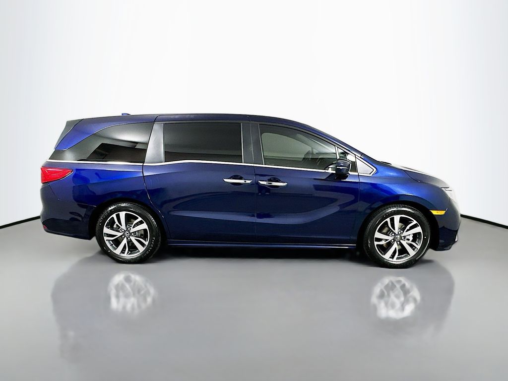 2023 Honda Odyssey Touring photo 4