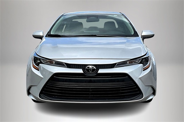 2024 Toyota Corolla LE photo 3